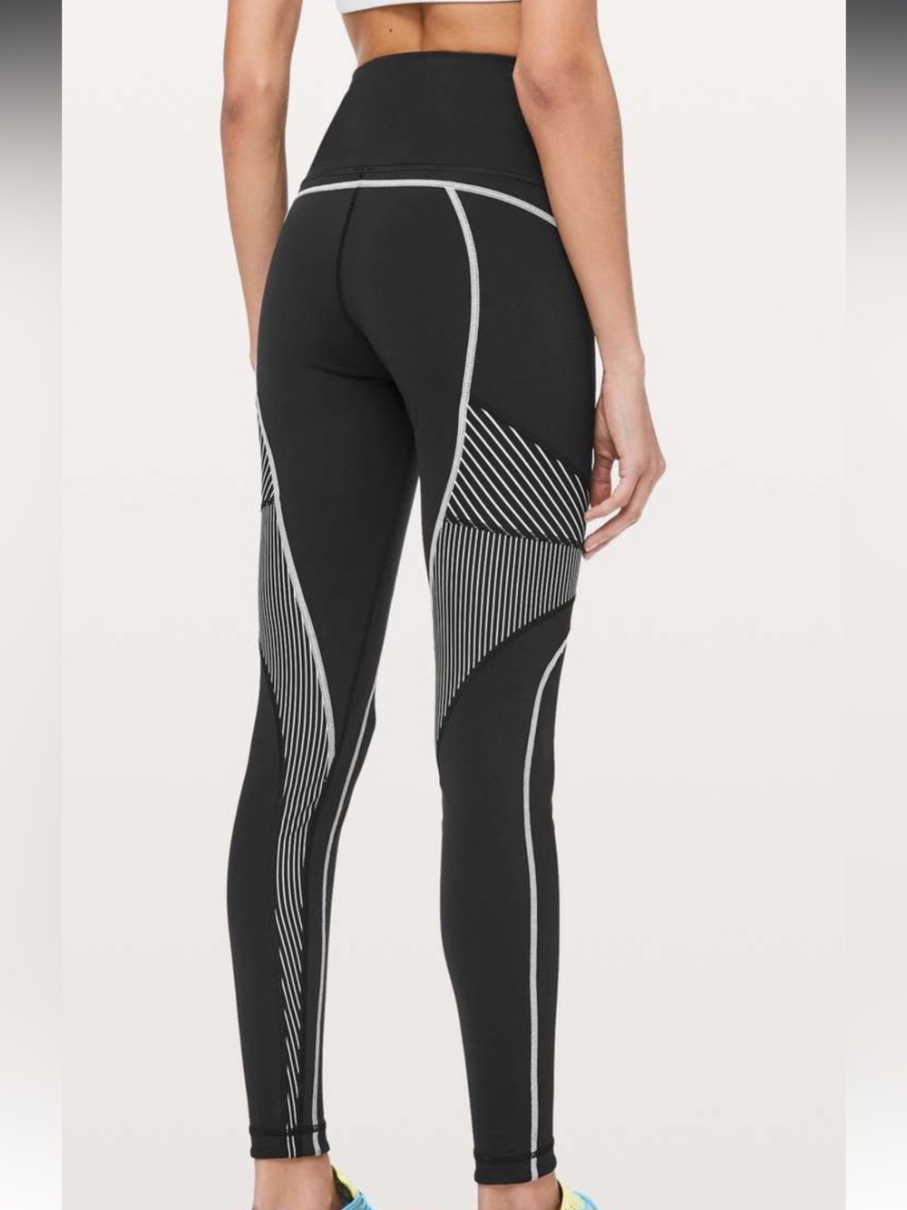 Lululemon Channel Your Energy Tight 28" Leggings Women’s Size 8 Black and White
